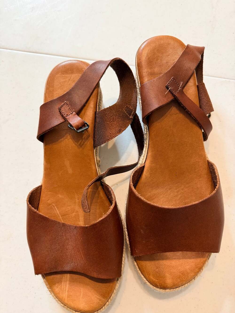 Brown leather ankle strap wedge 7.5 to 8 800